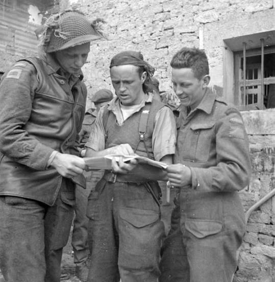 Lt EM Peto 16 Field Company RCE, SgtMjr C Martin, Rfn NE Lindenas, planning where to lay a minefield, Bretteville-Orgueilleuse20June44