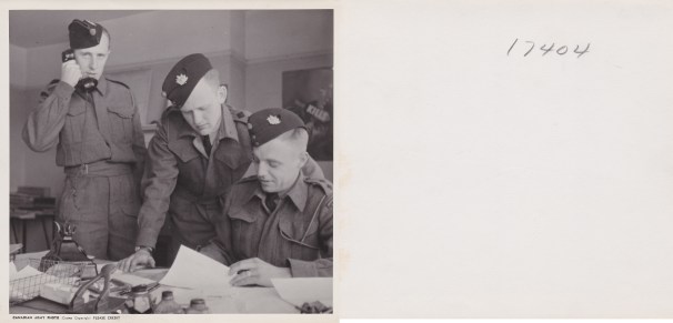 Officers Discuss plans England 1942