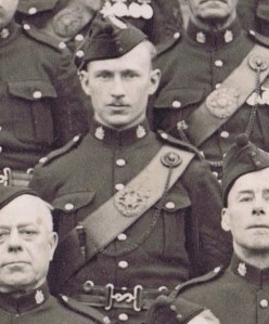 1930s Full dress 7 button