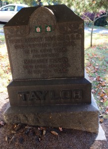 Grave marker of Sergeant Major Robert Taylor